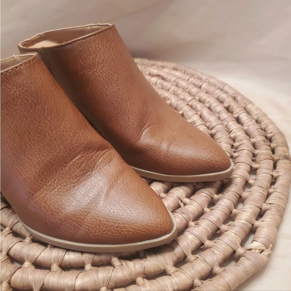 Universal Thread Women's Makana Faux Leather Block Heel Mule Brown Shoes Size 5 - Picture 2 of 6